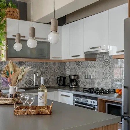 Joanna Family Lixouri