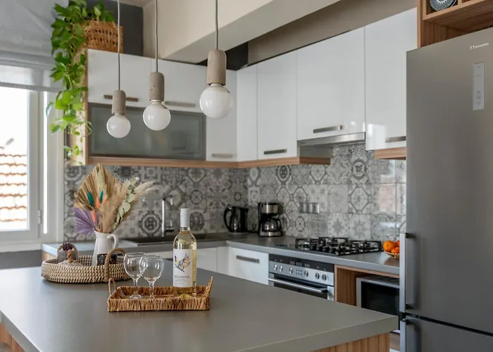 Joanna Family Lixouri